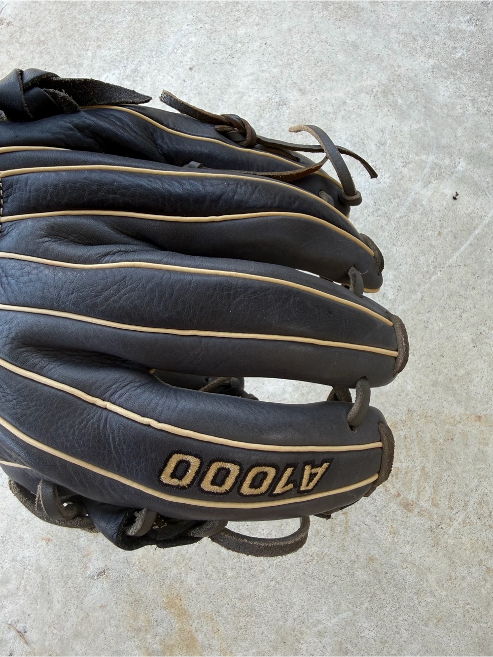 Wilson A1000 11.5" Baseball Glove - Picture 6 of 10